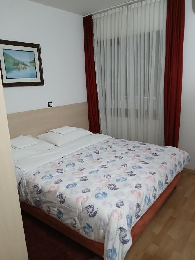Hotel Viv Trebinje Exterior photo