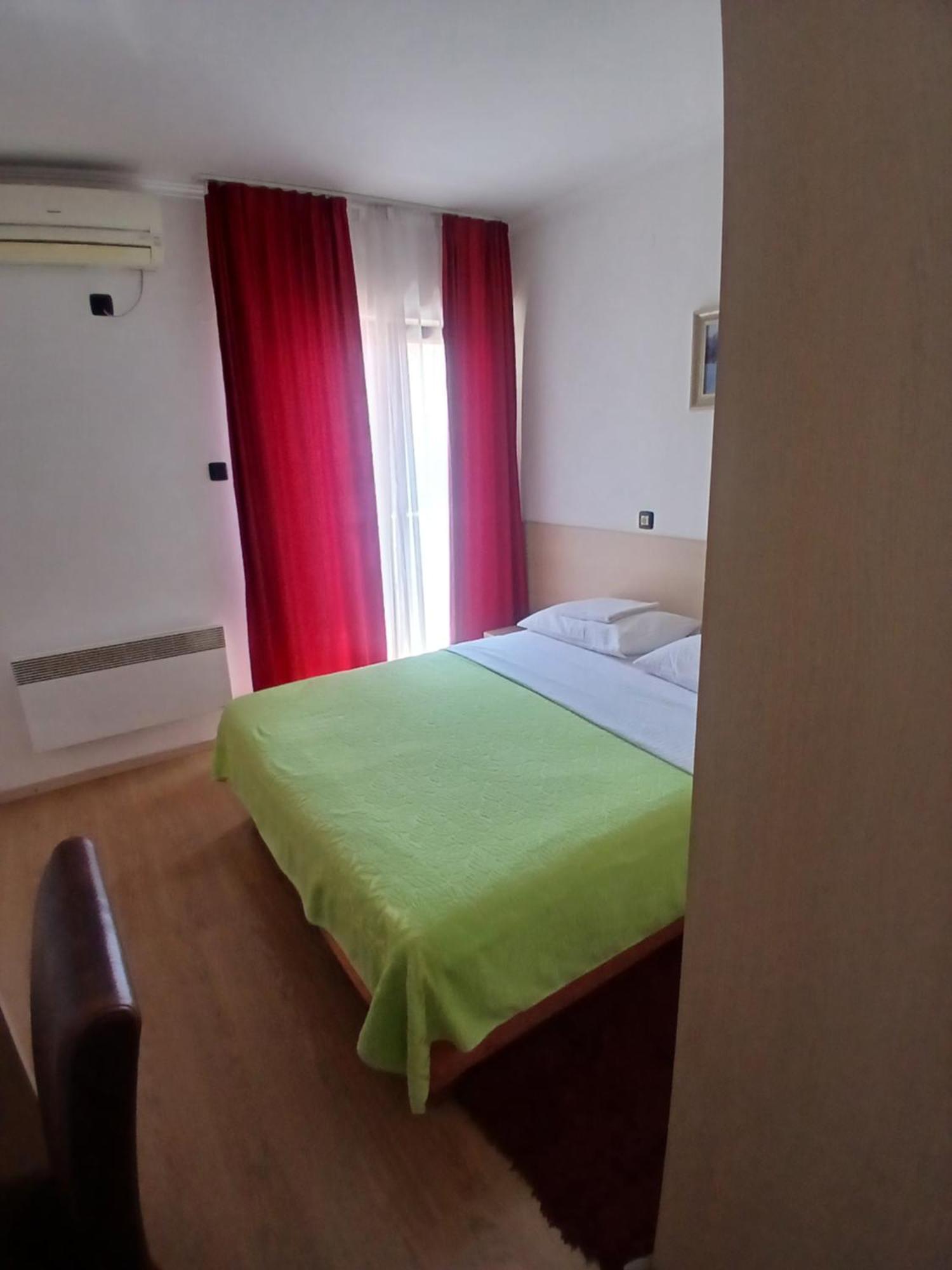 Hotel Viv Trebinje Exterior photo